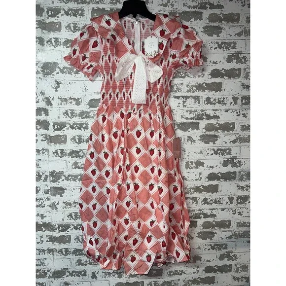 NWT! Ivy City Co Alice Dress Strawberry Novelty Print Smocked Cottagecore Dress - Picture 3 of 11